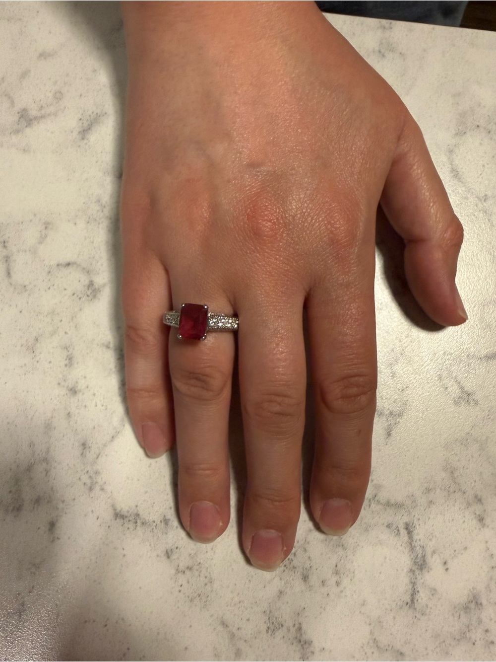 Beautiful Ruby ring (Sz 8) - Picture 8 of 8